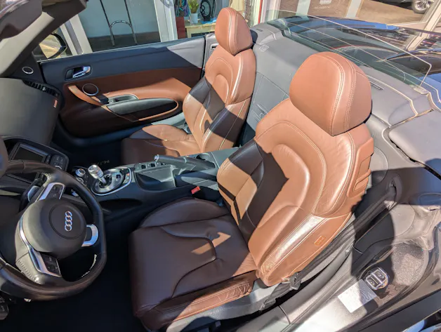 AUDI R8 Spyder 5.2 R-Tronic