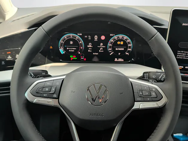 VW Golf Var BA 1.5eTSI 115PS 1500ccm 115PS/85kW 4 Zylinder eTSI Benzin / mHEV