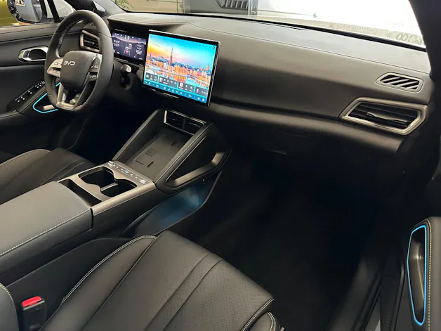BYD Atto 2 DM-i Boost