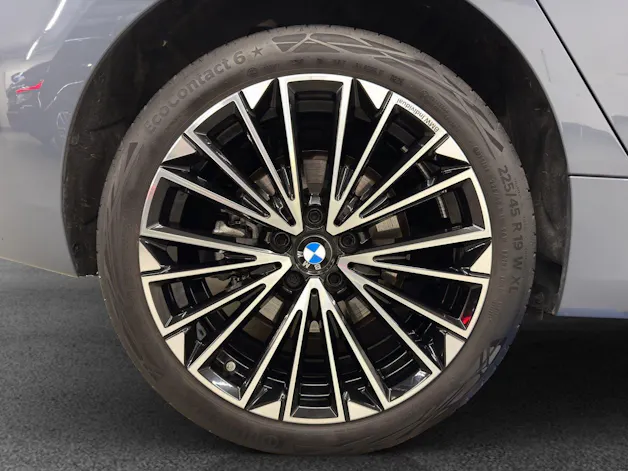 BMW 223d xDrive Active Tourer