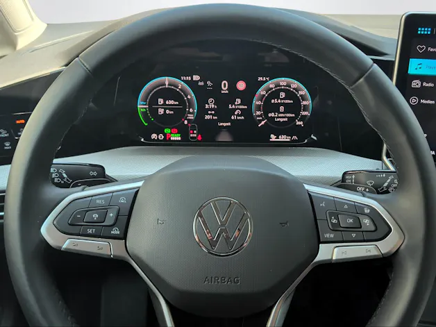 VW Golf VIII 1.5 TSI PHEV Style DSG
