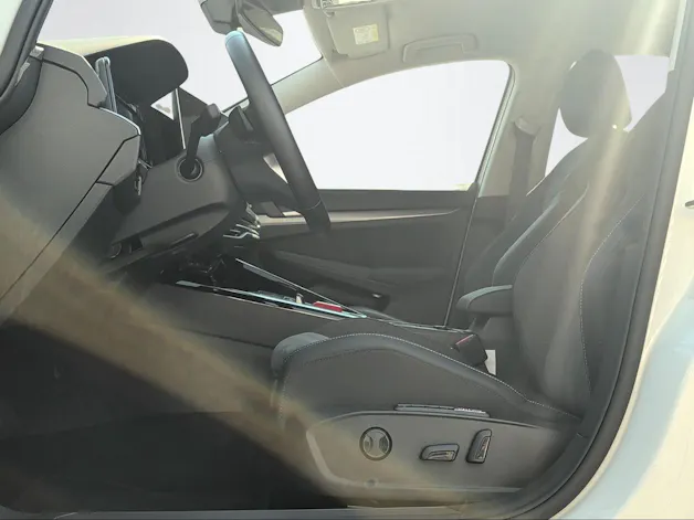 VW Golf VIII 1.5 TSI PHEV Style DSG