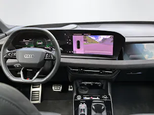 AUDI Q6 e-tron quattro