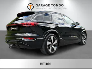 AUDI Q6 e-tron quattro