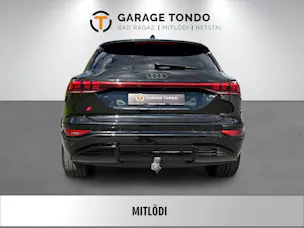 AUDI Q6 e-tron quattro