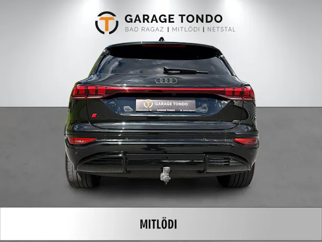 AUDI Q6 e-tron quattro