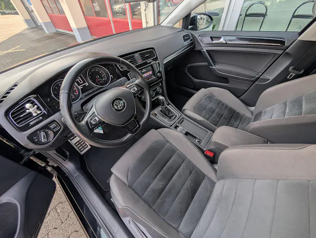 VW Golf 1.4 TSI R-Line Design DSG