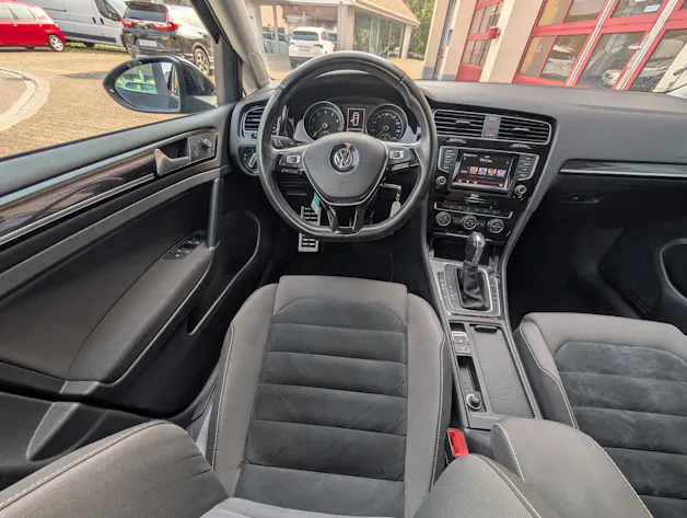 VW Golf 1.4 TSI R-Line Design DSG