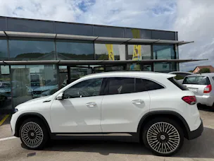 MERCEDES-BENZ EQA 250