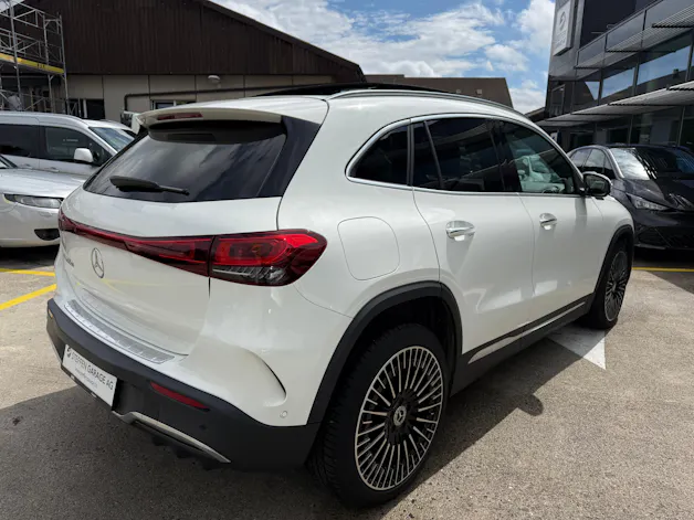 MERCEDES-BENZ EQA 250