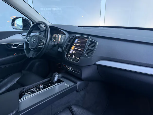 VOLVO XC90 B5 Diesel Mild Hybrid AWD Momentum Geartronic