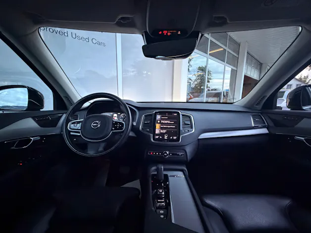 VOLVO XC90 B5 Diesel Mild Hybrid AWD Momentum Geartronic