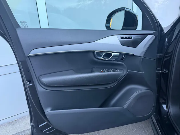 VOLVO XC90 B5 Diesel Mild Hybrid AWD Momentum Geartronic