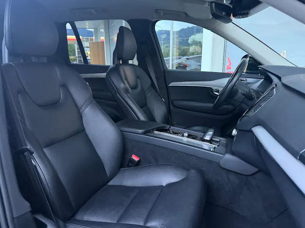 VOLVO XC90 B5 Diesel Mild Hybrid AWD Momentum Geartronic