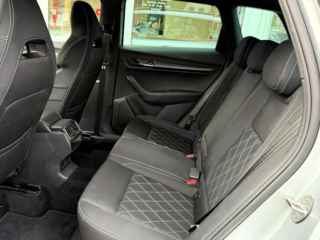 SKODA Karoq 2.0 TDI SCR SportLine 4x4 DSG