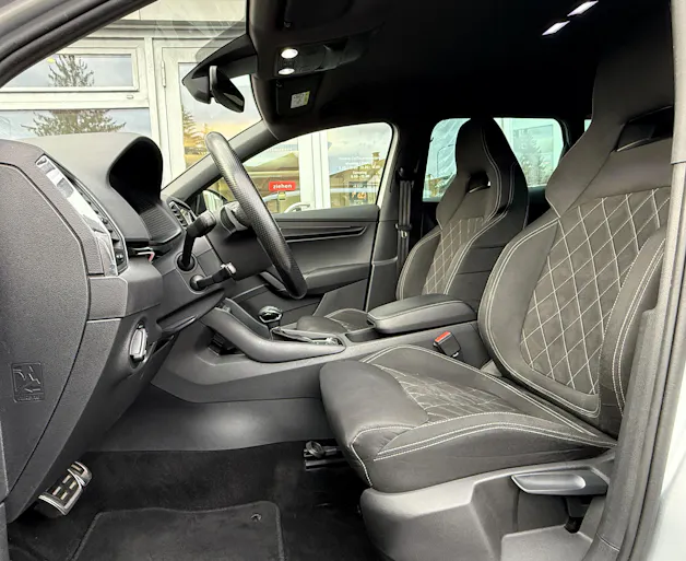 SKODA Karoq 2.0 TDI SCR SportLine 4x4 DSG