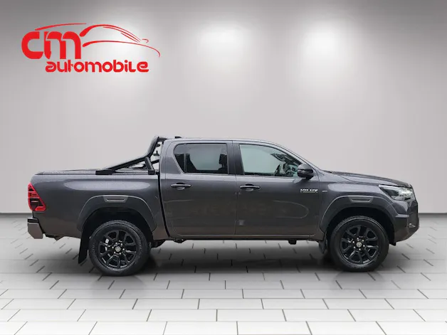 Toyota Hilux 2.8D-4D MHEV Invincible Double Cab 4x4 A