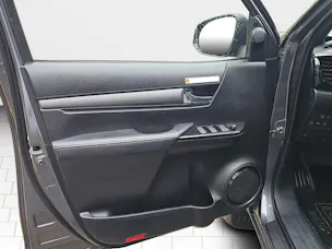 Toyota Hilux 2.8D-4D MHEV Invincible Double Cab 4x4 A