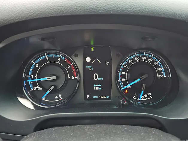 Toyota Hilux 2.8D-4D MHEV Invincible Double Cab 4x4 A