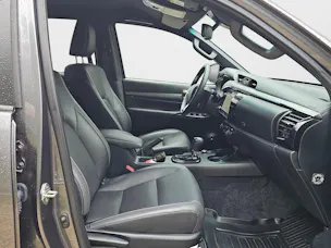 Toyota Hilux 2.8D-4D MHEV Invincible Double Cab 4x4 A