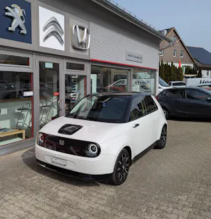 HONDA e Advance