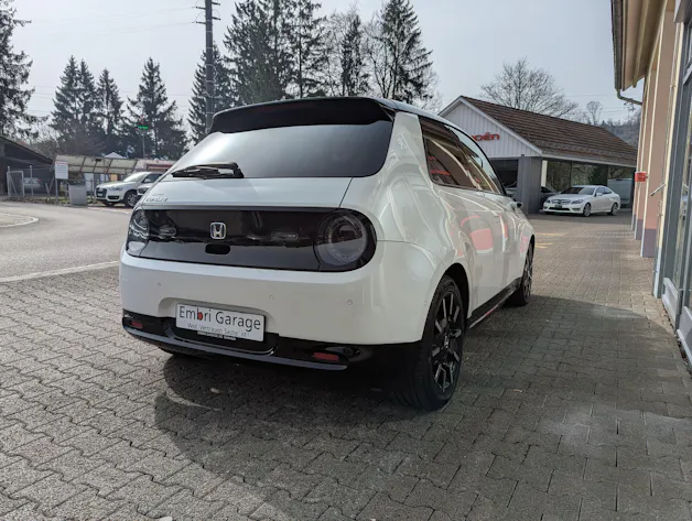 HONDA e Advance