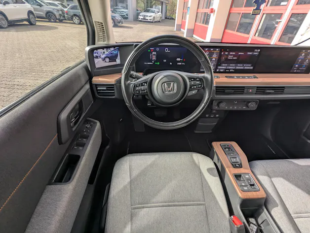 HONDA e Advance