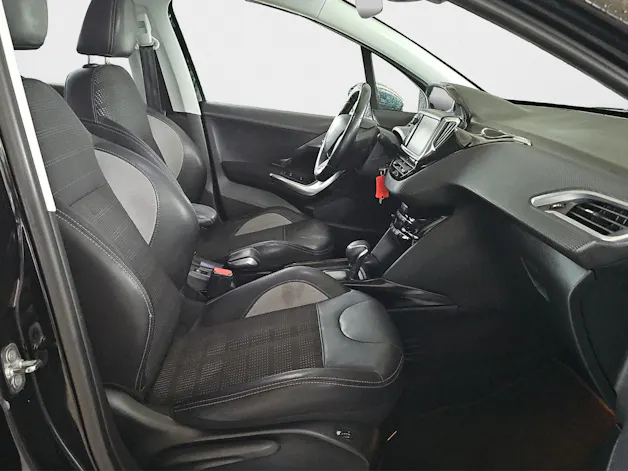 PEUGEOT 2008 1.2 PureTech Allure EAT6