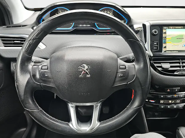 PEUGEOT 2008 1.2 PureTech Allure EAT6