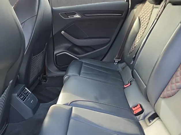 AUDI RS3 Sportback 2.5 TSI quattro S-tronic