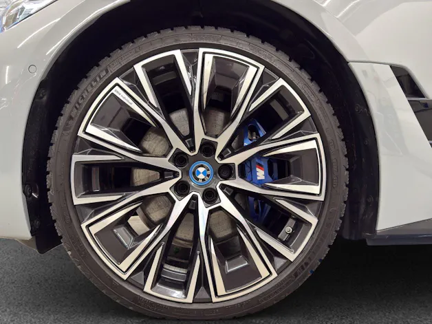 BMW i4 M50