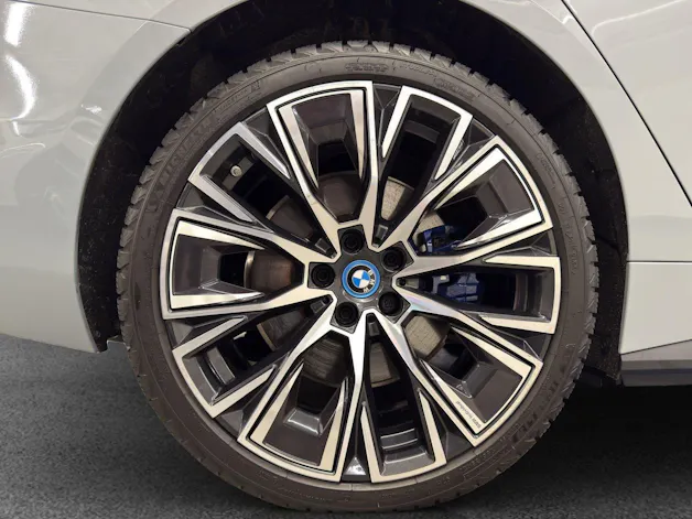 BMW i4 M50