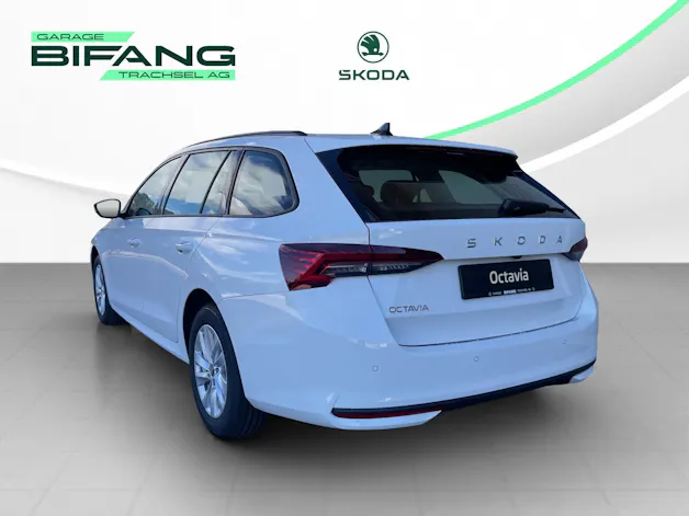 SKODA Octavia Combi 2.0 TDI DSG Selection