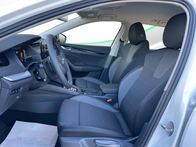 SKODA Octavia Combi 2.0 TDI DSG Selection