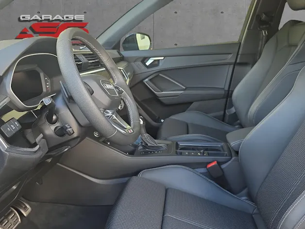 AUDI Q3 35 TFSI advanced Attraction S-tronic