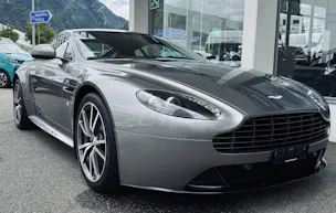 ASTON MARTIN V8 Vantage 4.7 S Sportshift *Facelift*
