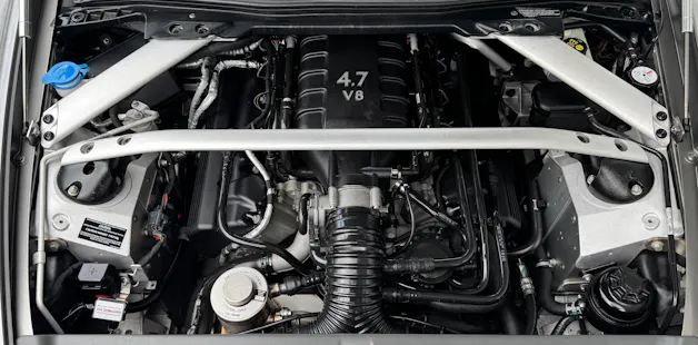 ASTON MARTIN V8 Vantage 4.7 S Sportshift *Facelift*