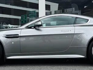 ASTON MARTIN V8 Vantage 4.7 S Sportshift *Facelift*