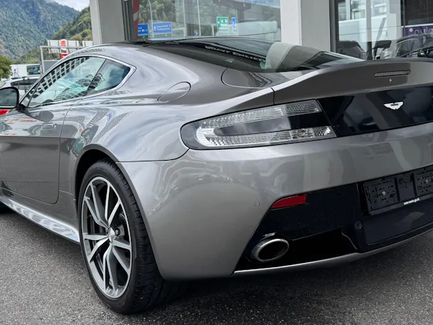 ASTON MARTIN V8 Vantage 4.7 S Sportshift *Facelift*