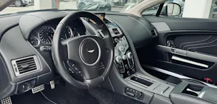 ASTON MARTIN V8 Vantage 4.7 S Sportshift *Facelift*