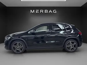 MERCEDES-BENZ GLA 220d AMG Line 4Matic