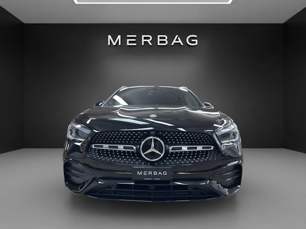 MERCEDES-BENZ GLA 220d AMG Line 4Matic