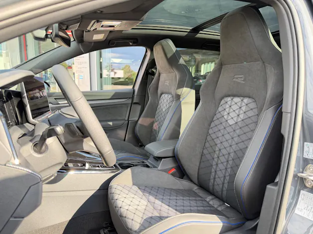 VW Golf Variant 2.0 TSI R-Line DSG 4 Motion