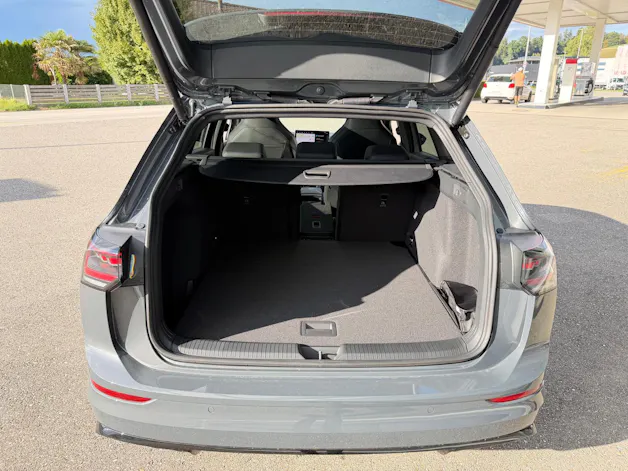 VW Golf Variant 2.0 TSI R-Line DSG 4 Motion