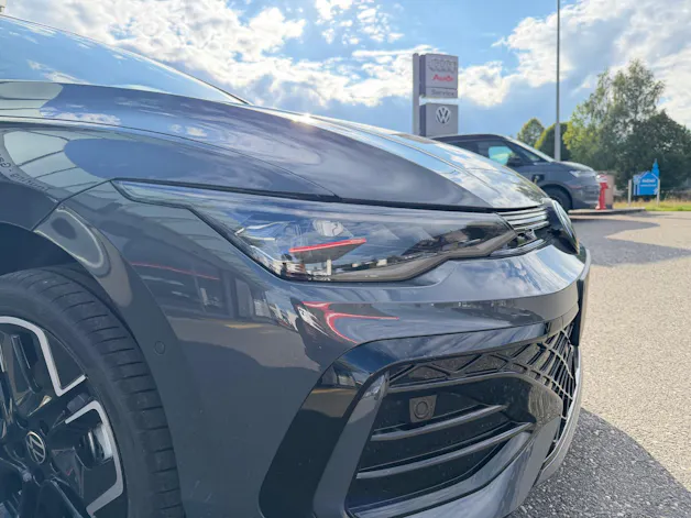 VW Golf Variant 2.0 TSI R-Line DSG 4 Motion