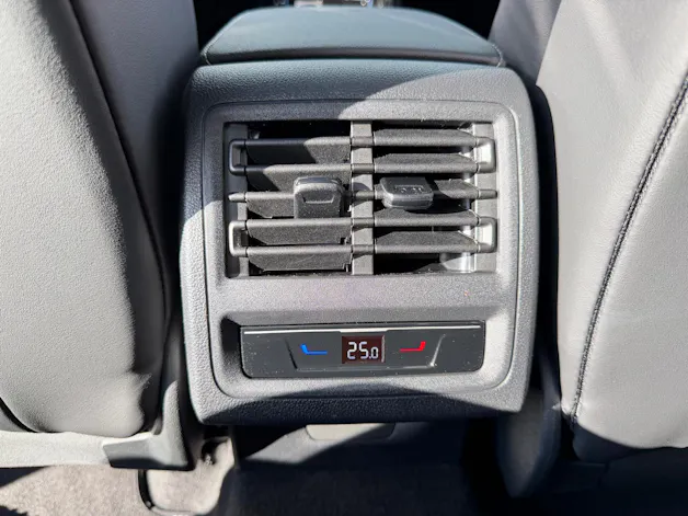 VW Golf Variant 2.0 TSI R-Line DSG 4 Motion
