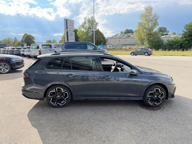 VW Golf Variant 2.0 TSI R-Line DSG 4 Motion