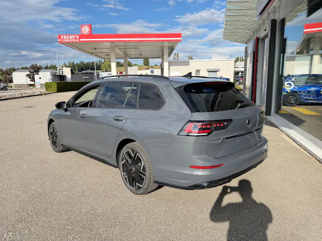 VW Golf Variant 2.0 TSI R-Line DSG 4 Motion