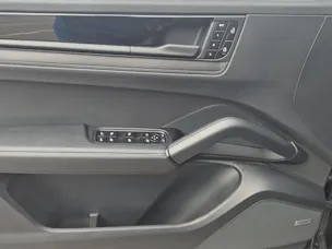 PORSCHE Cayenne Coupé GTS Tiptronic
