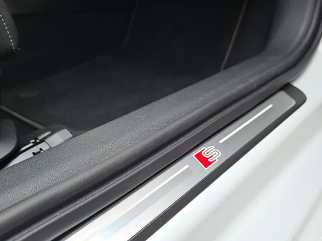 AUDI A3 Sportback 45 TFSI e S line Attraction S-tronic